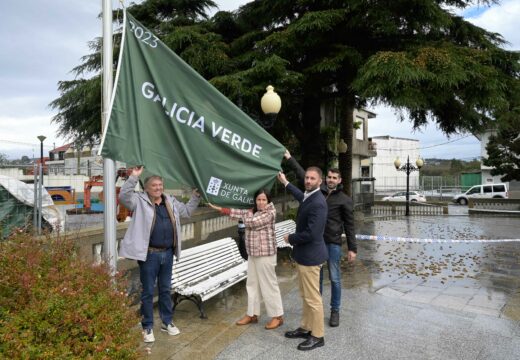 Trenor participa no Izado da Bandeira Verde de Galicia no concello da Laracha